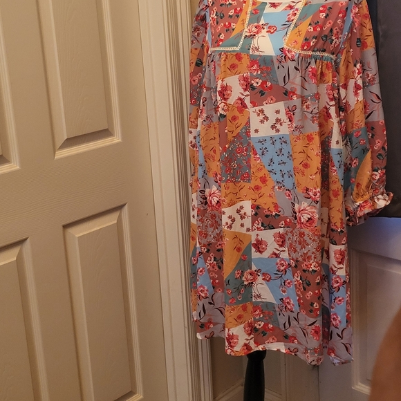 Umgee Dress Floral Pattern Size 2X - Picture 4 of 16